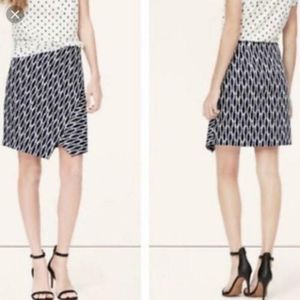 LOFT iKat Navy and White skirt